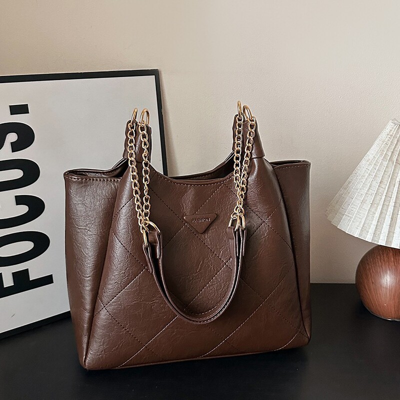 Textured Chain Shoulder Large Bag for Women 2025 New Autumn and Winter Retro Large Capacity Tote Bag Work Commuter Bag