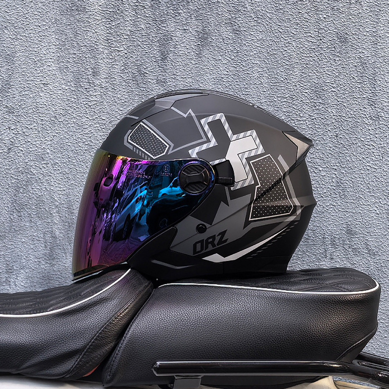 Juego gris con chapado en color