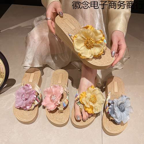 Floral Summer Slippers Fashion Xishuangbanna Thick Sole Dai Traditional Huarong Sandals Anti-slip Vacation Ethnic Clothing