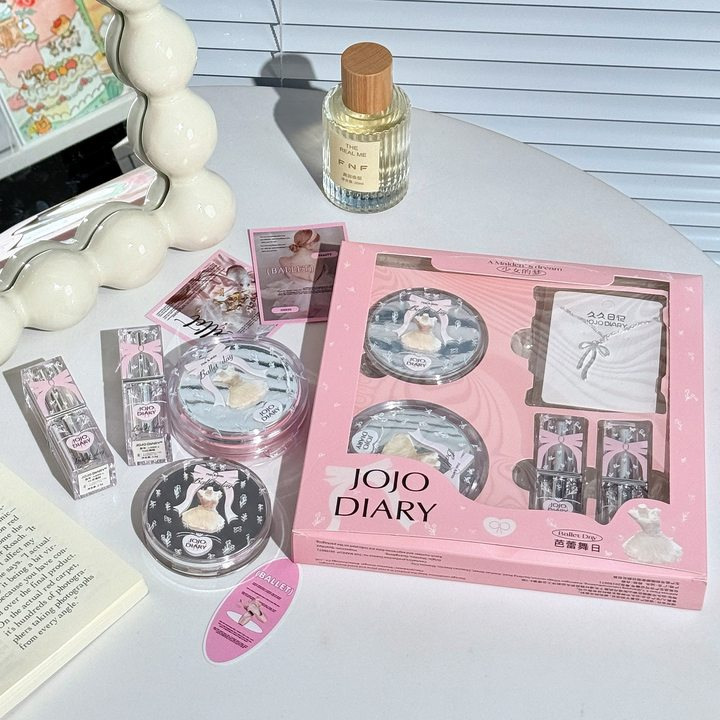 Jiujiu Diary バレエデイシリーズ メイクアップギフトボックス エアクッションパウダー 口紅ネックレス 中国のバレンタインデーギフト|undefined