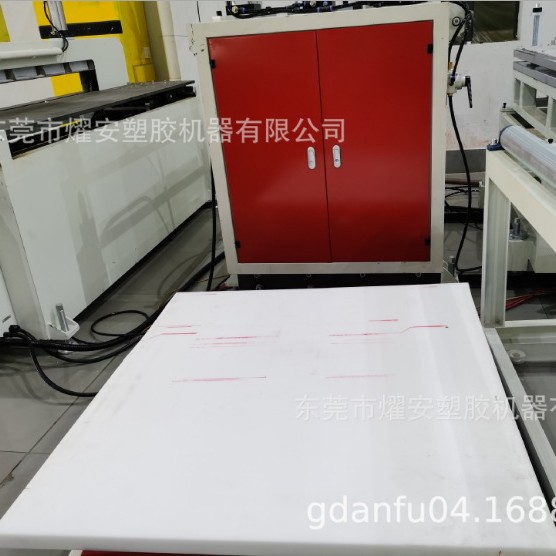 塑料板挤出机生产线 PP/PA/POM/POK塑料厚板材机器设备供应商