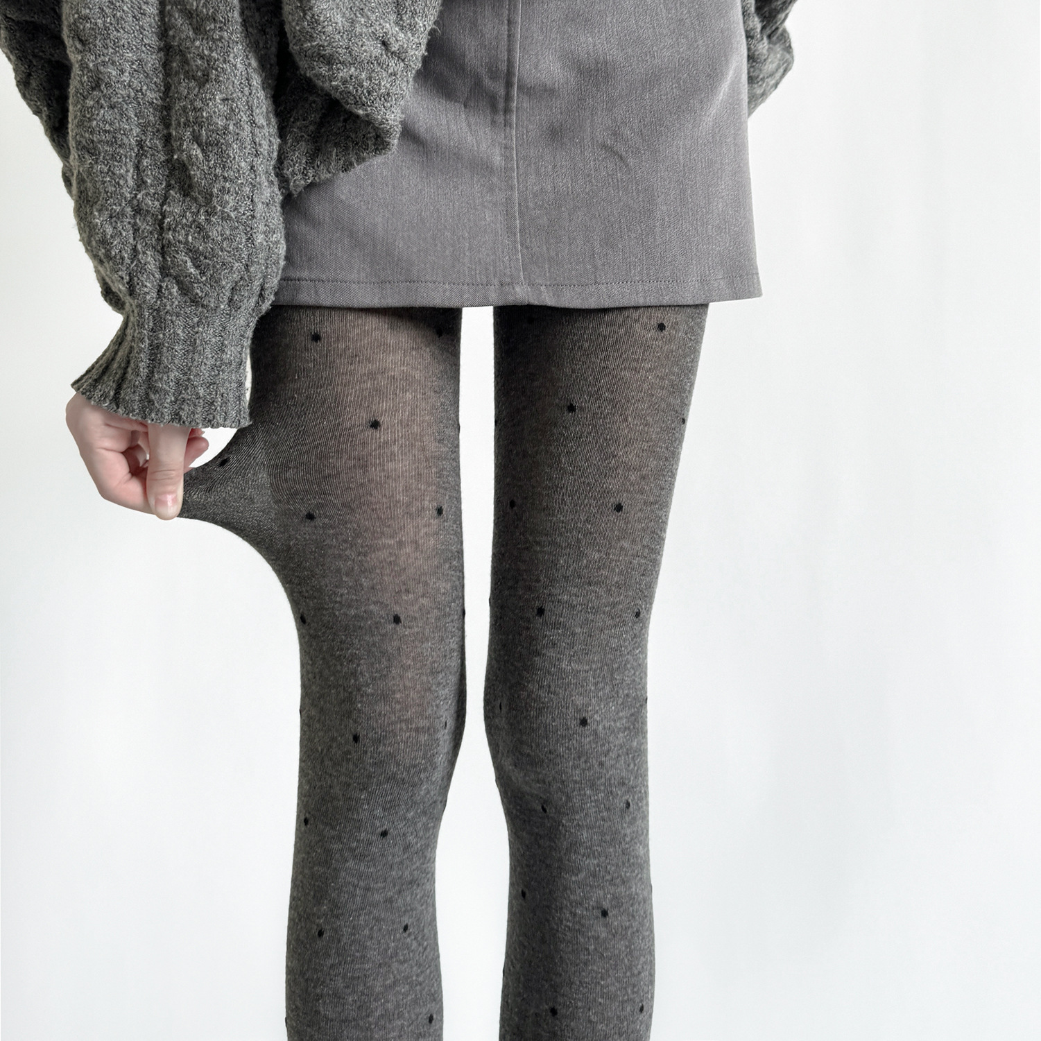 Thin and Sheer Are the Best for Autumn and Winter Retro Polka Dot Jacquard Pantyhose Gray Cotton Flat Leggings Slimming Socks