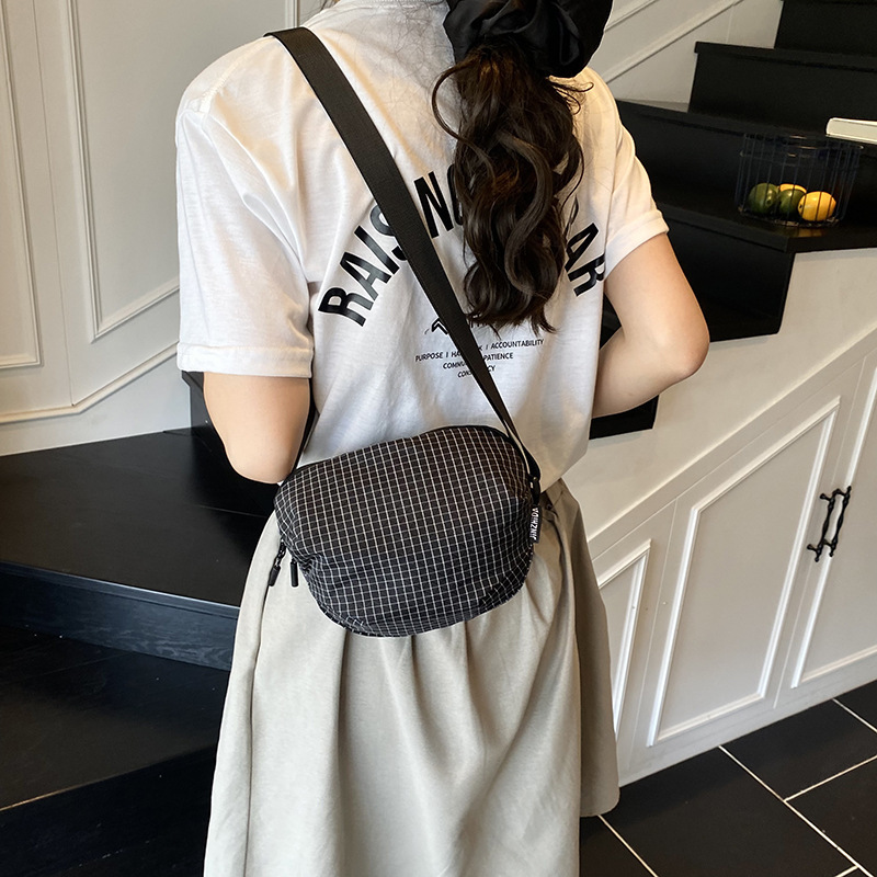 潮流格子女包新款防泼水尼龙贝壳包女休闲运动百搭便携单肩斜挎包|undefined