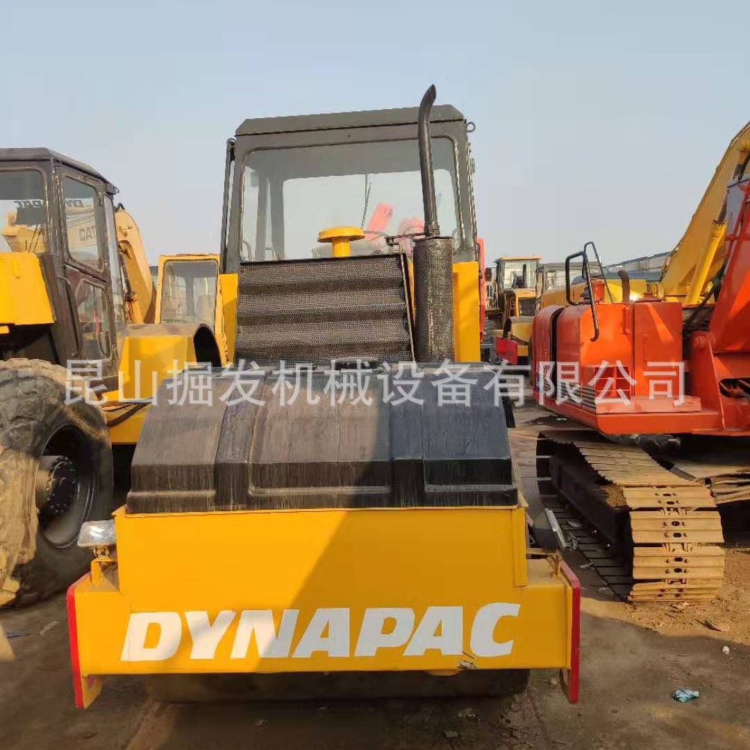 二手戴纳派克CC211 二手压路机