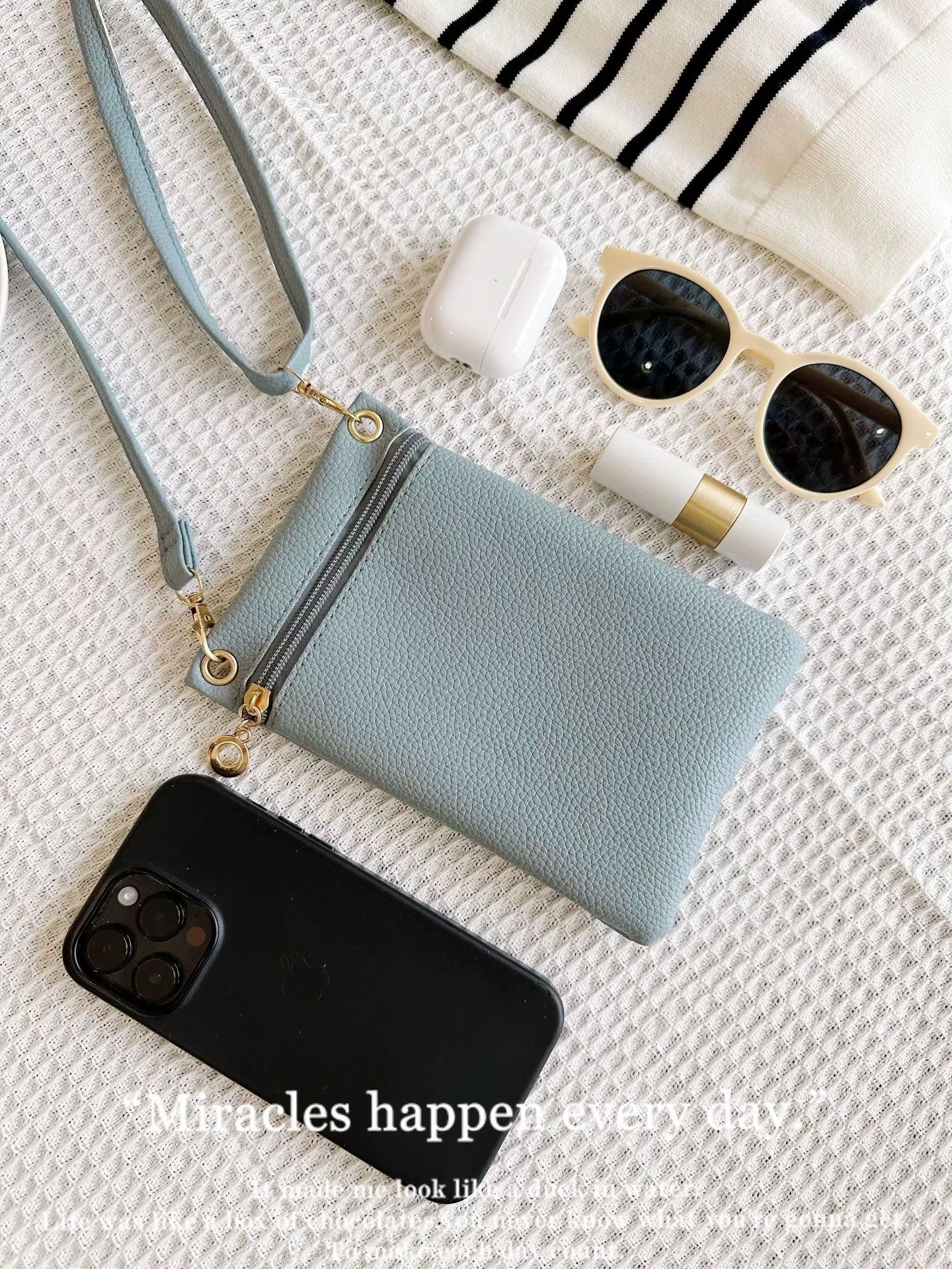 Sınır ötesi sıcak satış 2024 sonbahar ve kış yeni hakiki deri kadın çantası mini crossbody çanta basit küçük kare çanta yumuşak inek derisi cep telefonu çantası