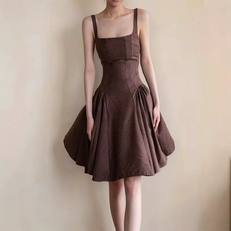 French Retro Polka Dot Suspender Dress for Women, High-End, Light Luxury, Elegant, Waist-Cinching, Slimming Birthday Dress French Retro Polka Dot Suspender Dress for Women, High-End, Light Luxury, Elegant, Waist-Cinching, Slimming Birthday Dress