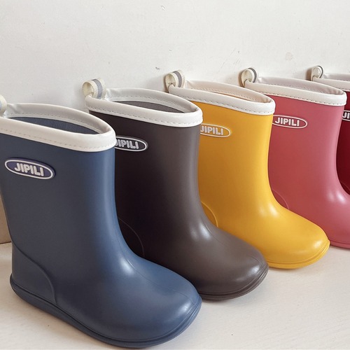 Japanese children's rain boots kindergarten girls lightweight water shoes non-slip rain boots baby elementary school boys rubber shoes middle tube