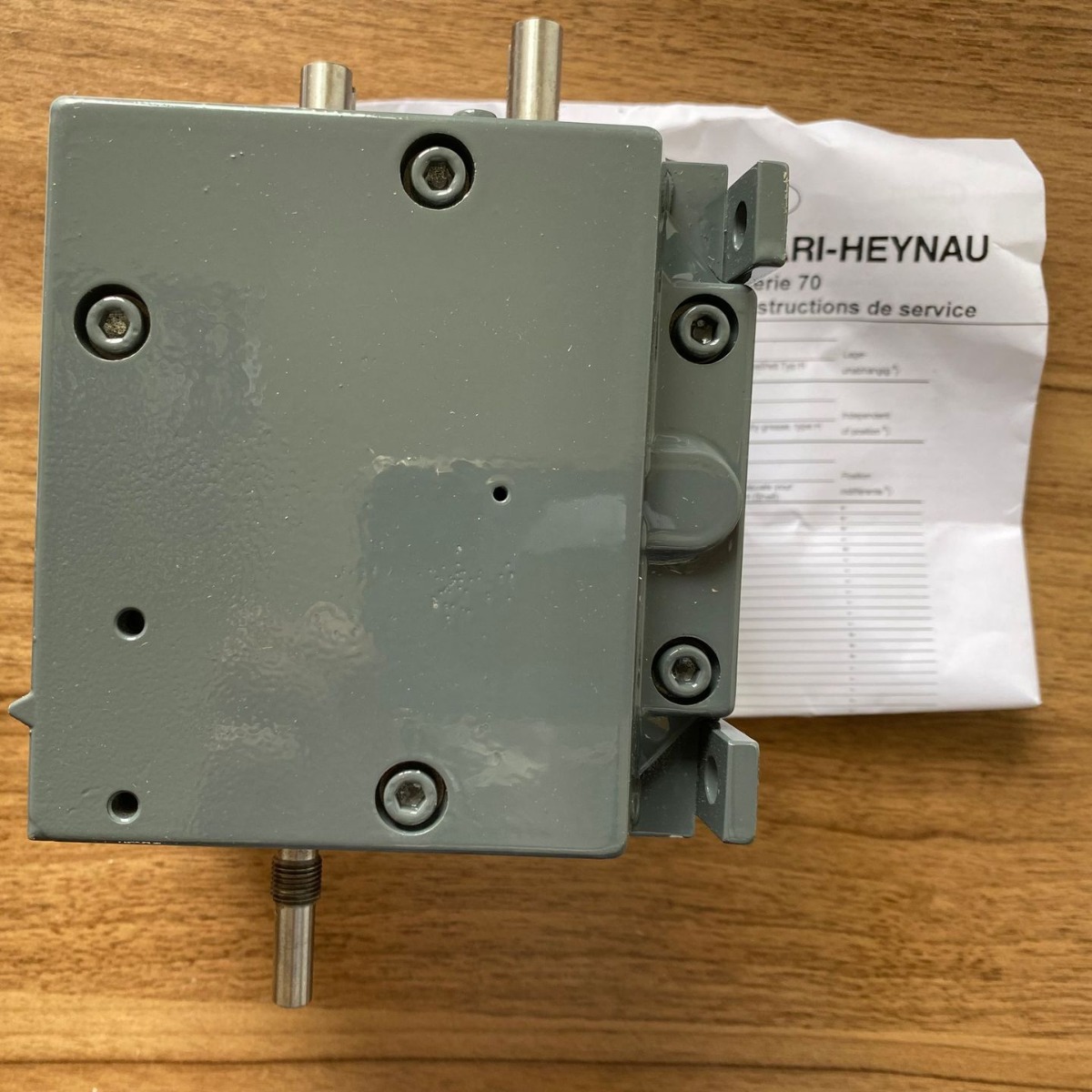 销售 HEYNAU齿轮箱 4W-B70