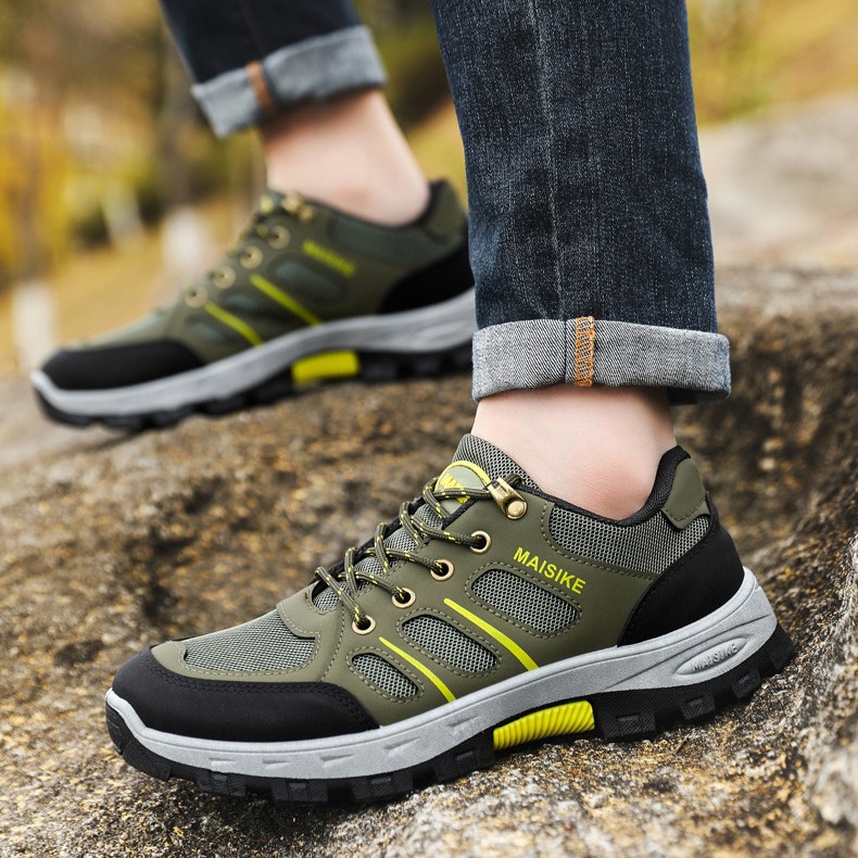 时尚潮搭休闲透气男士运动跑步登山鞋登山鞋骆驼鞋外贸批发男鞋
