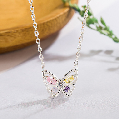 Colorful Butterfly Necklace Fashion Simple Clavicle Chain Niche Design High-end Light Luxury Summer Necklace  New Style