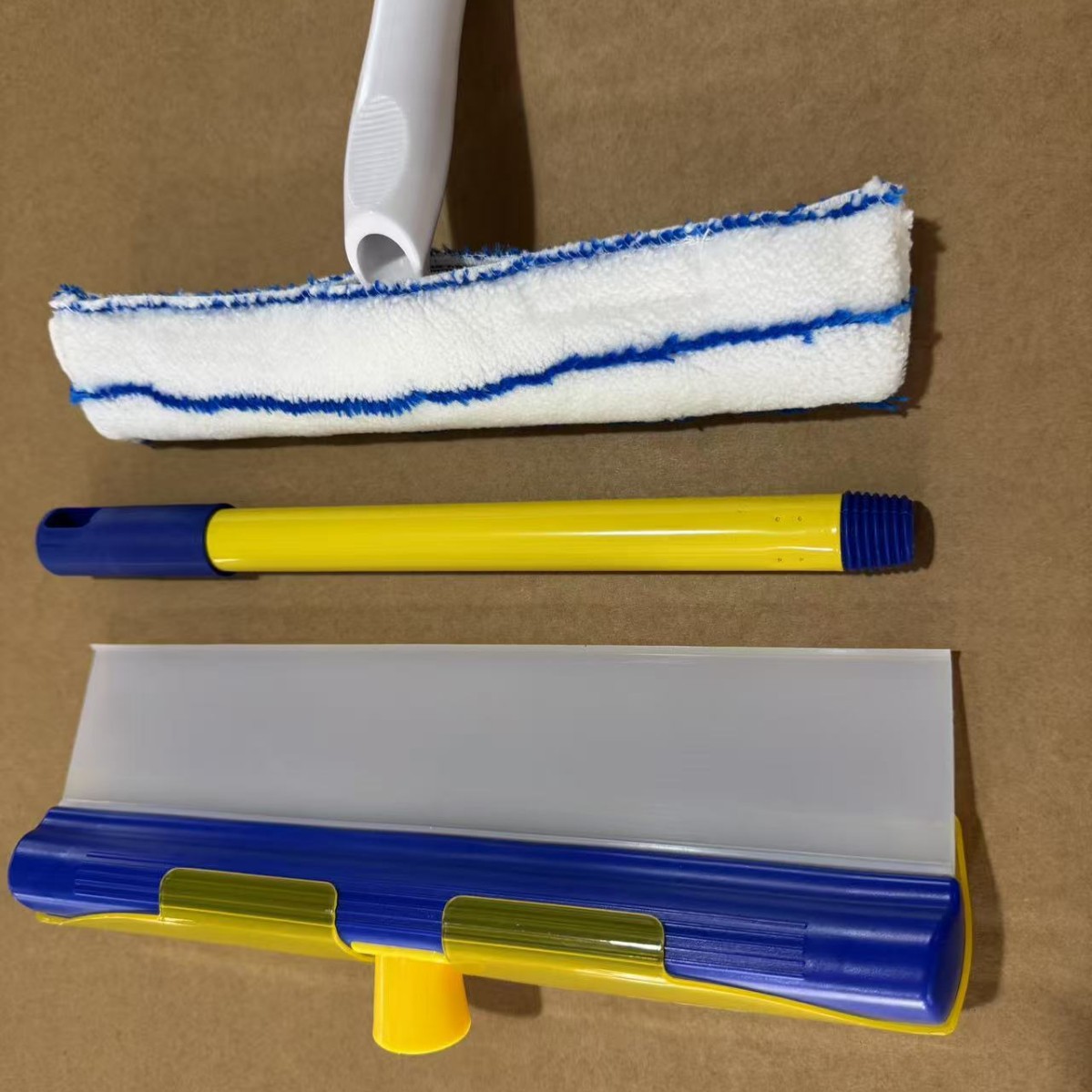 12inch Water Storage Function, No Water Stains, Vehicle Cleaning, Glass Wiping, Silicone Wiper, Car-Mounted Silicone Wiper