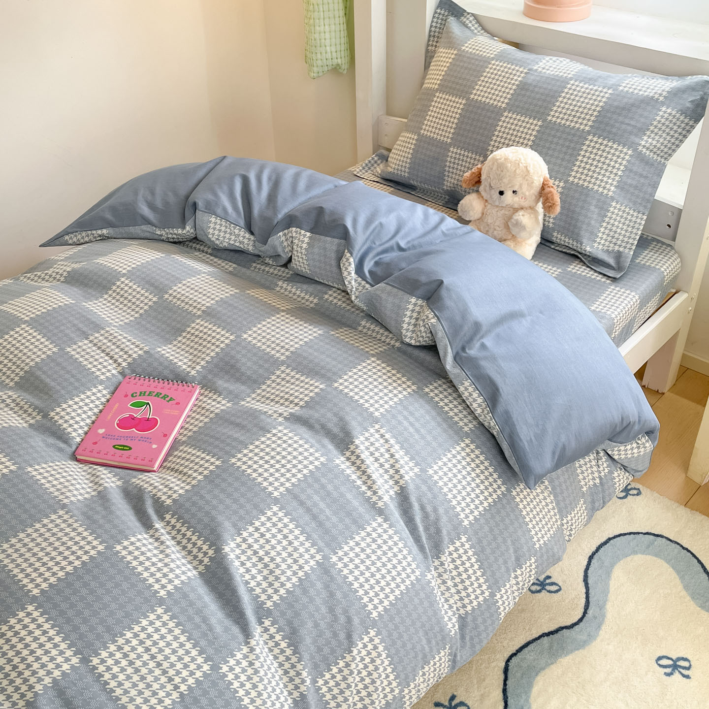 Juego de cama de dormitorio de estudiantes de tres piezas de algodón de algodón, funda de edredón, edredón, edredón, juego completo de núcleo