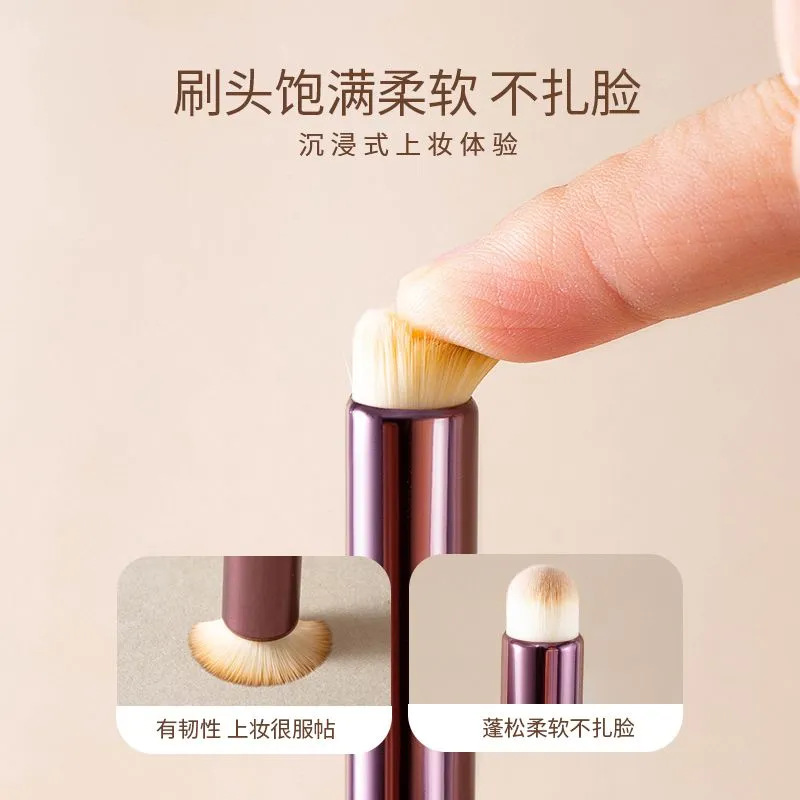 Cepillo de mancha de labios de cabeza redonda Cepillo de lápiz labial Cepillo corrector de bala mate Cepillo de maquillaje de belleza multifuncional portátil Fábrica
