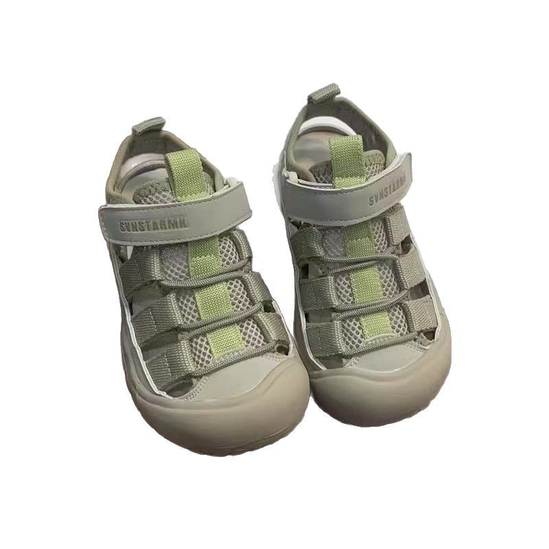 Sandalias Baotou para niños 2025 zapatos de playa deportivos para niños grandes de verano zapatos para niños de suela blanda zapatos para niñas río arriba feos y lindos