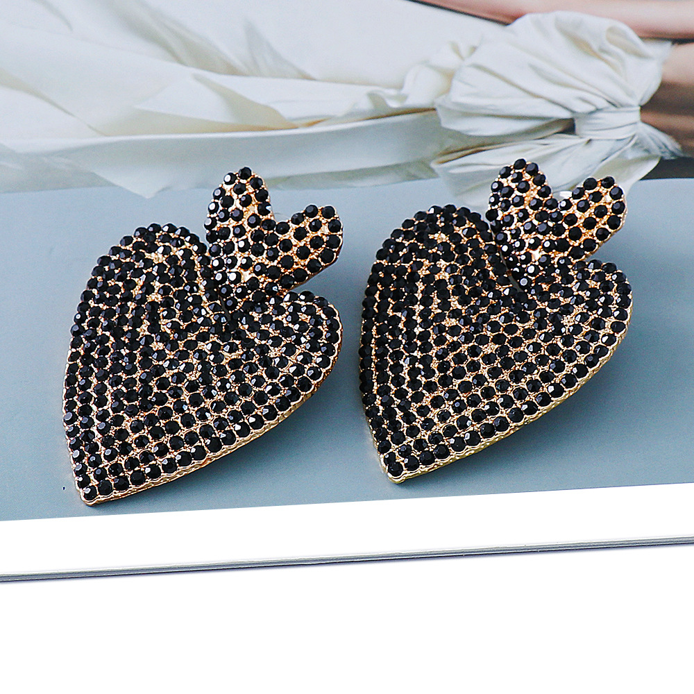 European And American Rhinestone Geometric Heart-shaped Earrings display picture 3