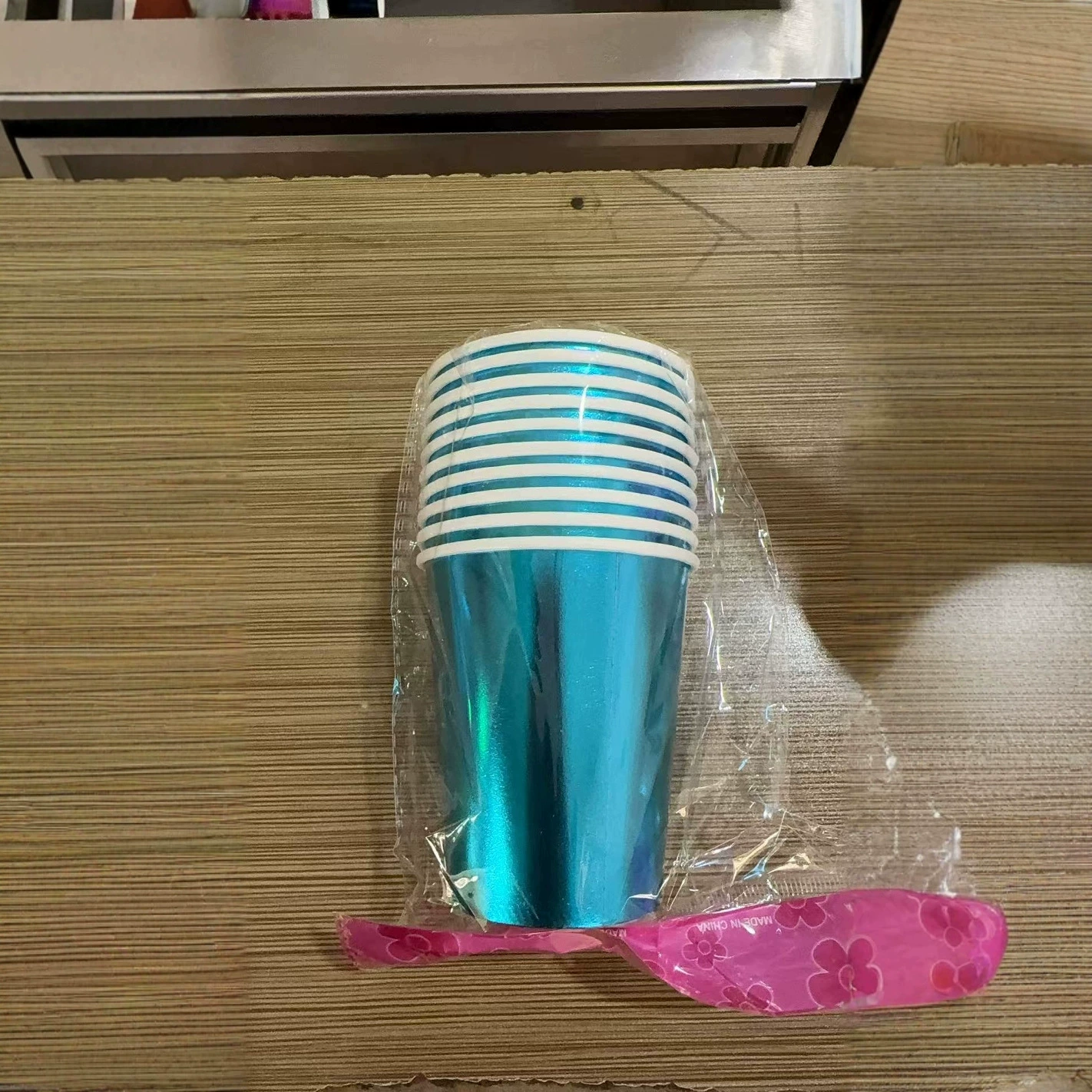 Оптовый производитель из Иу: лазерная радужная пленка, цветная пленка, бумажные стаканчики для вечеринок, 9 унций, одноразовые бумажные стаканчики