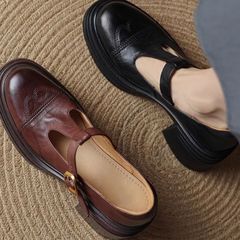 2024春と秋の新型復古風T字バックルハイヒールの女性の太さと厚い底のファッションのメアリー珍靴の小さい靴