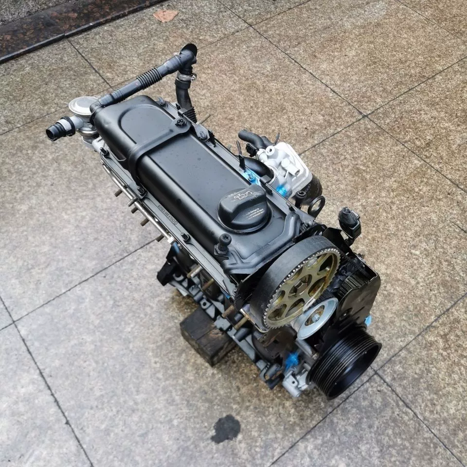 Двигатель (Passat Lingyu B5) 2.0, комплектный узел с трансмиссией