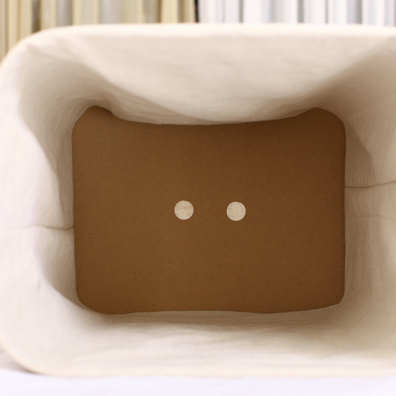 12817054112_569417182