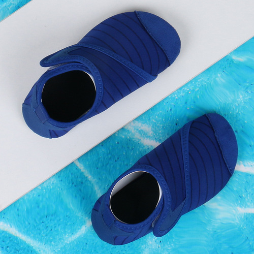 Children's beach shoes non-slip soft bottom diving and snorkeling swimming shoes baby baby water park shoes wading shoes