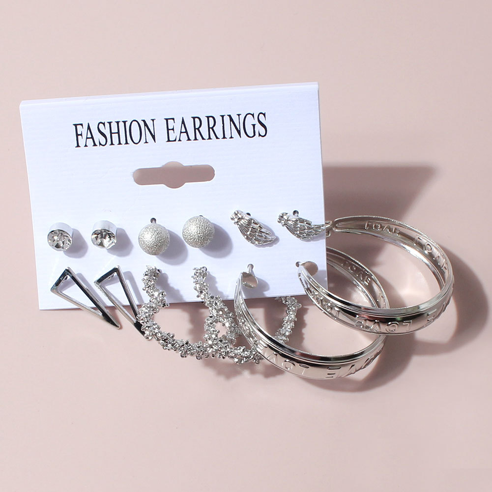 Fashion Metal Circle Butterfly Rhinestone Earrings Set Wholesale Nihaojewelry display picture 6