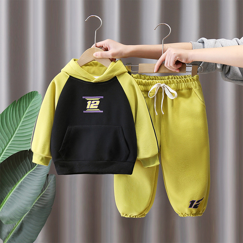 7784 traje de suéter para niños y niñas 2025 nuevo estilo primavera y otoño color a juego ropa con capucha ropa de primavera para niños de dos piezas primavera