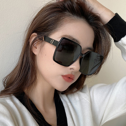 D Family Square Sunglasses Stylish Wholesale for Street Stands Sweet Women's Aviator Sunglasses 22 New Ins Big Face Glasses