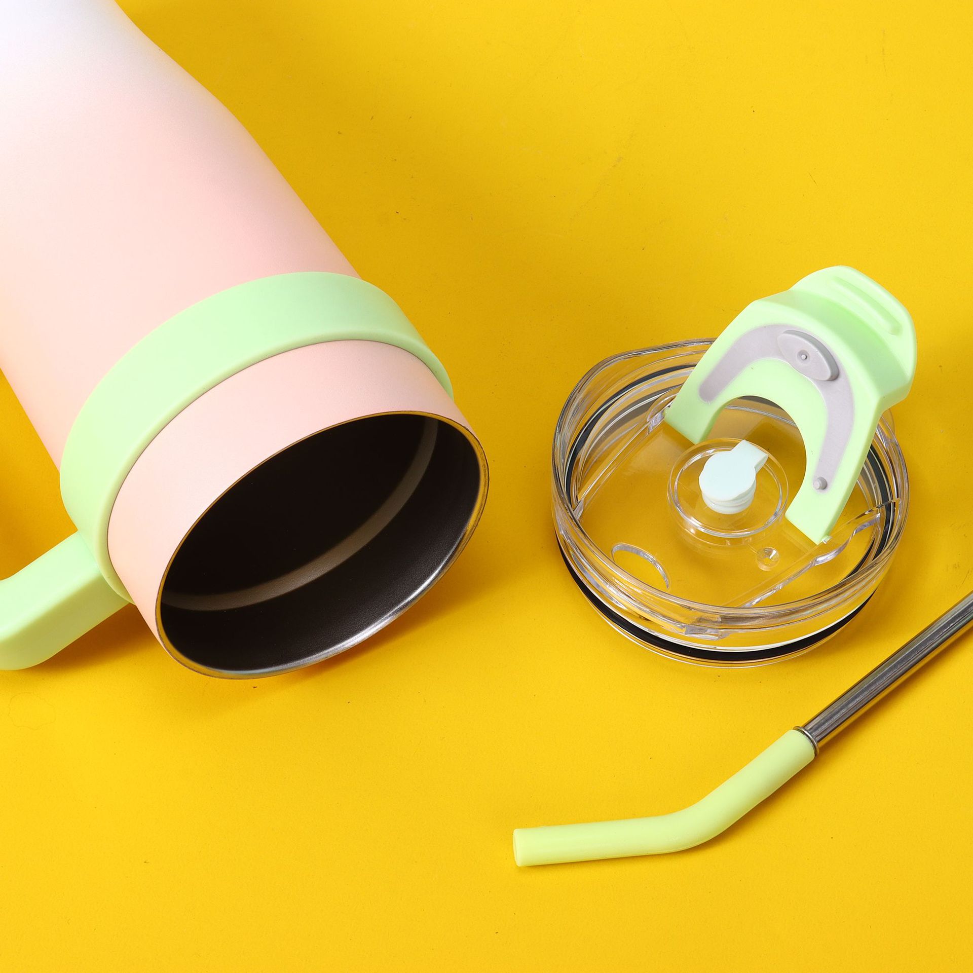 Giant Insulated Water Bottle With Straw For Cold Drinks Large Cup_voghion.com