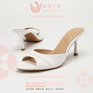 �q������Ů�A�^�����߸����ϰ�ɫ�\��ɫ�ļ��⴩��Ь�F؛�羳���l