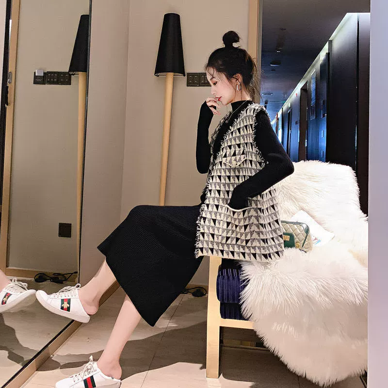 Пальто демисезонное из вязаноеджинса в стиле Chanel, коллекция 2021 года, корейский стиль