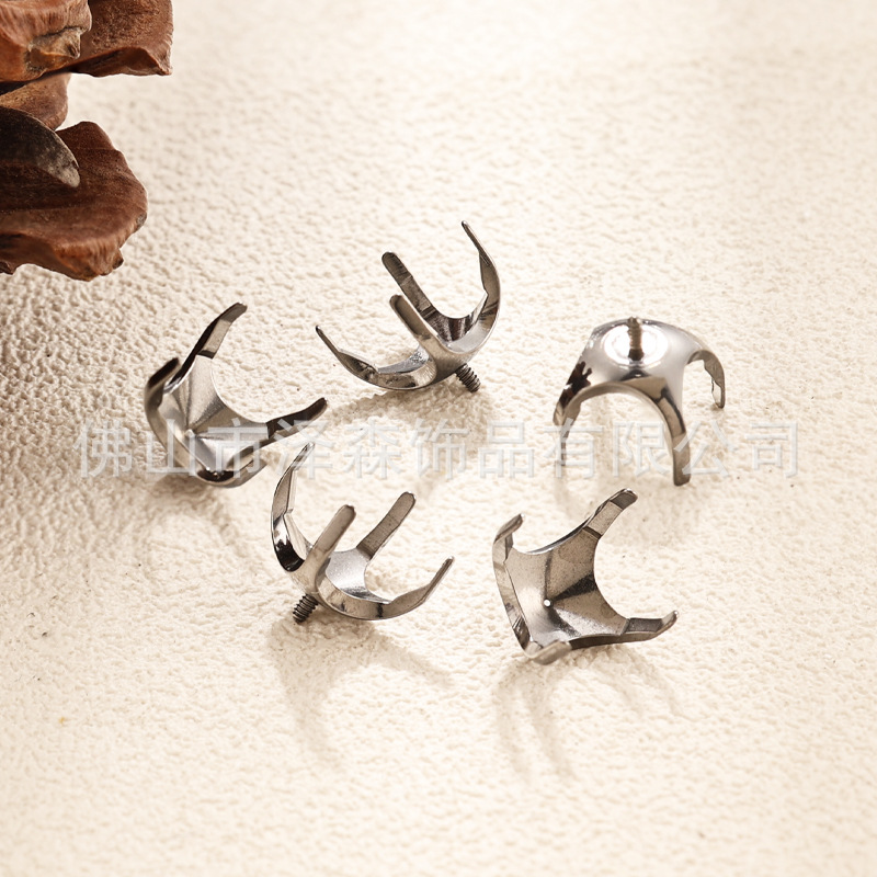 Silver pointed spike labret stud material detail