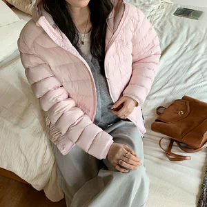 连帽轻便90白鸭绒排骨款羽绒服女短款2026冬新款时尚修身保暖外套