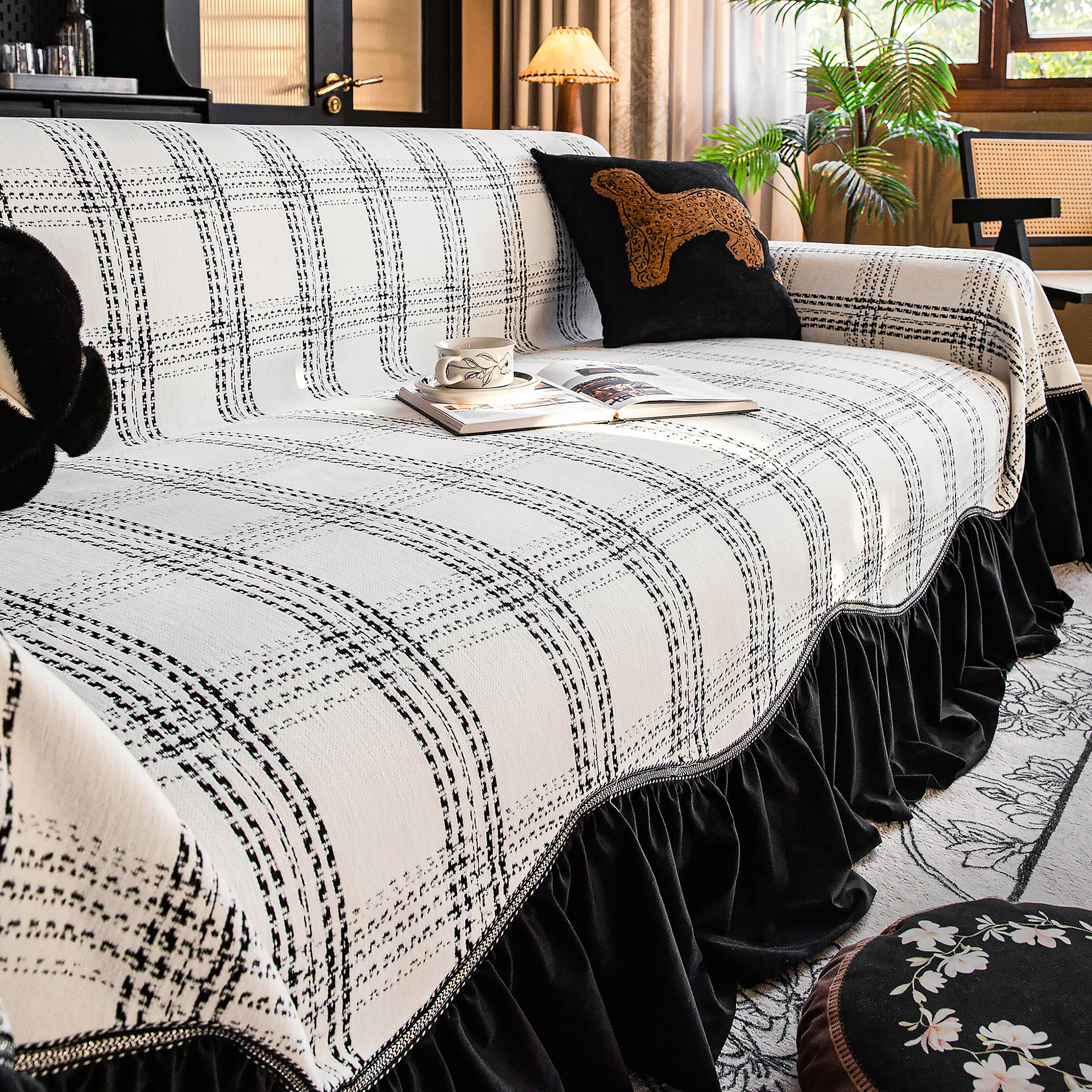 Sofá de falda francesa cuatro estaciones generales 2025 nuevo una cubierta completa de alta calidad sofá toalla cojín de verano