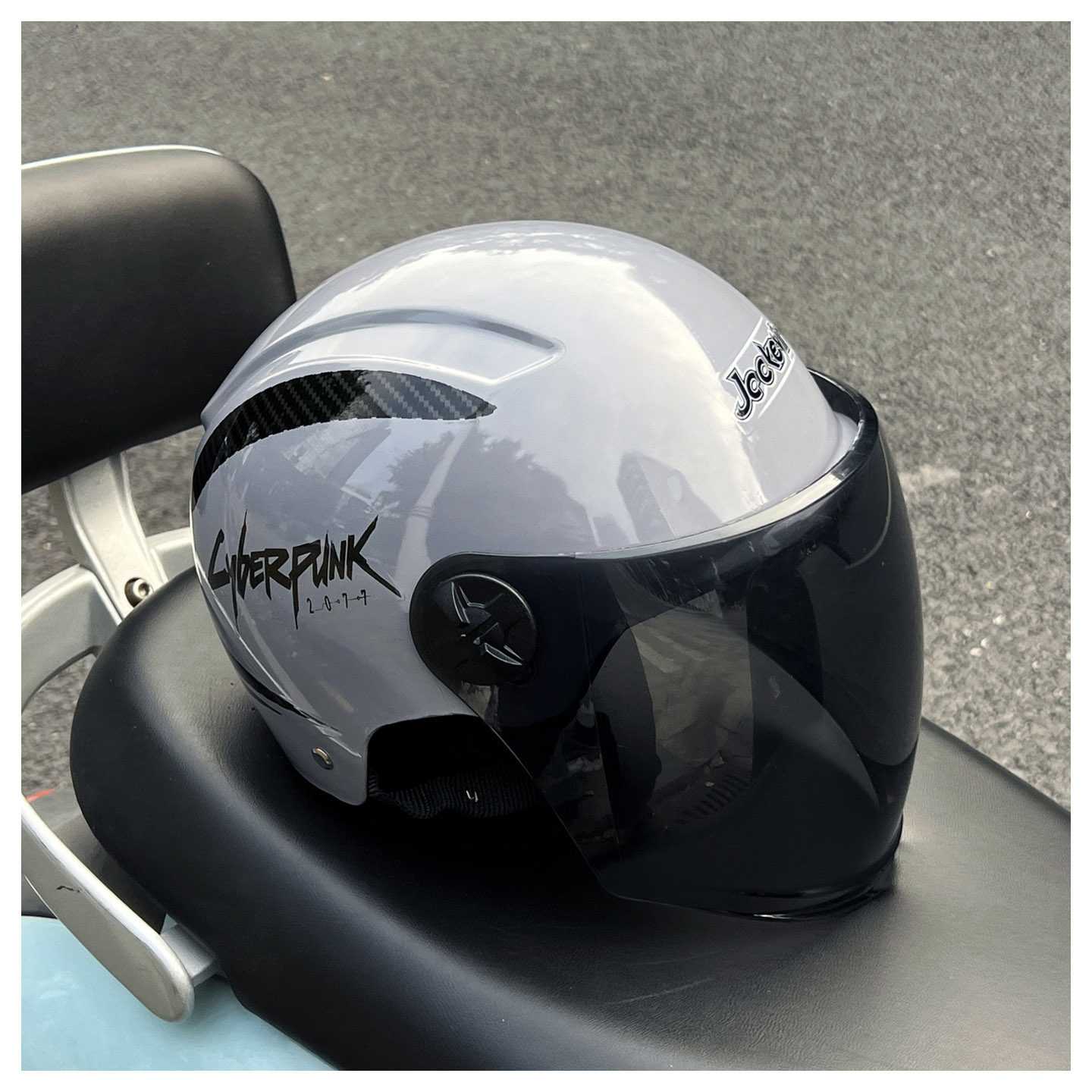National Standard 3C Certified Electric Vehicle Safety Helmet Cyberpunk Electric Motorcycle Summer Sun Protection Helmet for Men and Women Couples