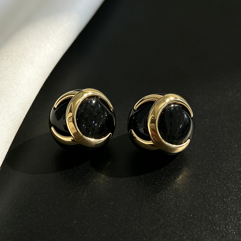 26 new models of gold bead letter earrings, fashionable and versatile, popular high-end earrings, direct from the factory