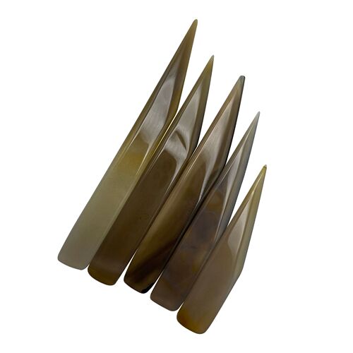 Knife-shaped agate knife gold and silver jewelry ring jewelry gourd play calendered embossed maintenance care grinding and polishing knife