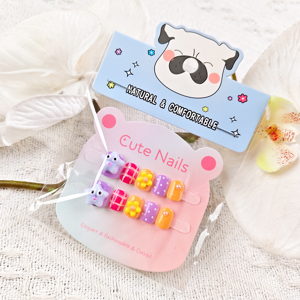 Venta directa de fábrica pegatinas de uñas para niñas dibujos animados para niños tabletas de uñas para niñas 10 parches de uñas lindas