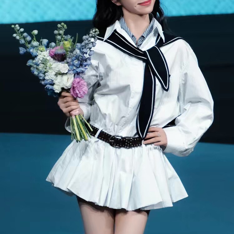 Tian Xivi's Same Style College-Style Plaid Fake Two-Piece White Shirt Dress for Women, New Spring Model with a Cinched Waist and Short Skirt