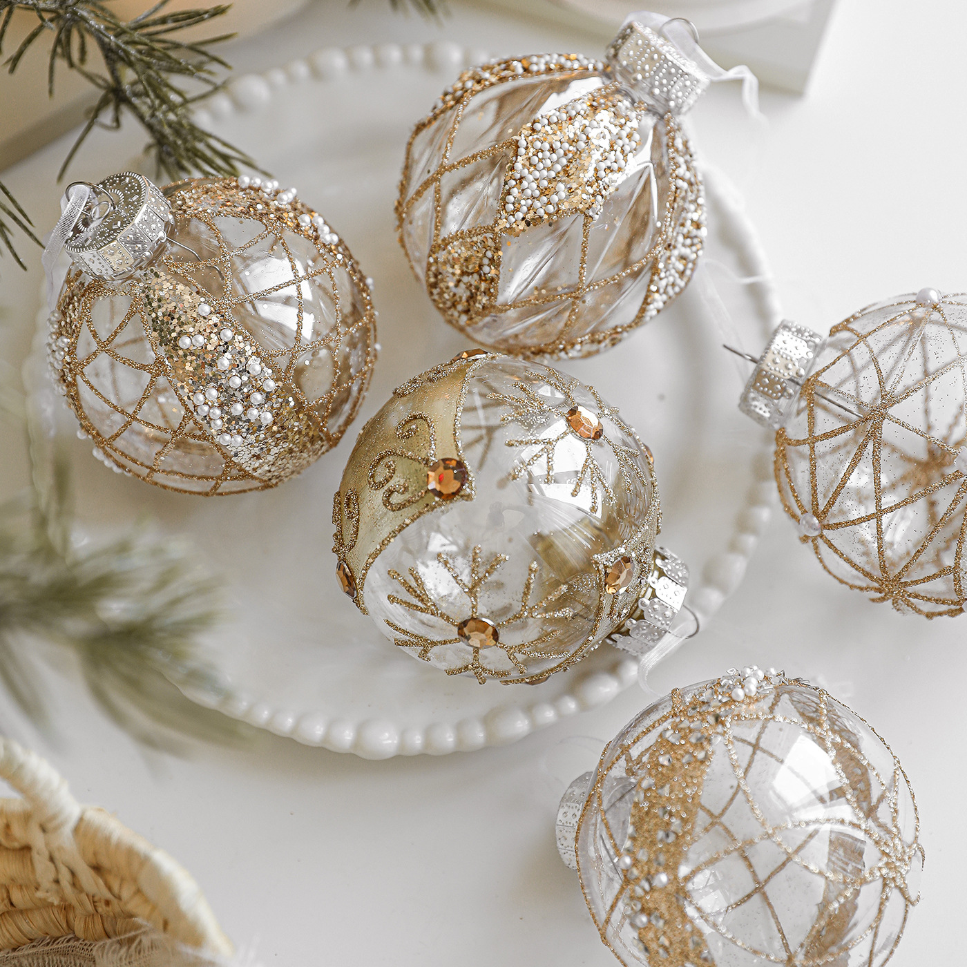 Nuevo producto 8CM polvo adhesivo de plástico transparente polvo de oro colgante bola colgante colgante de árbol de Navidad accesorios de decoración accesorios en stock