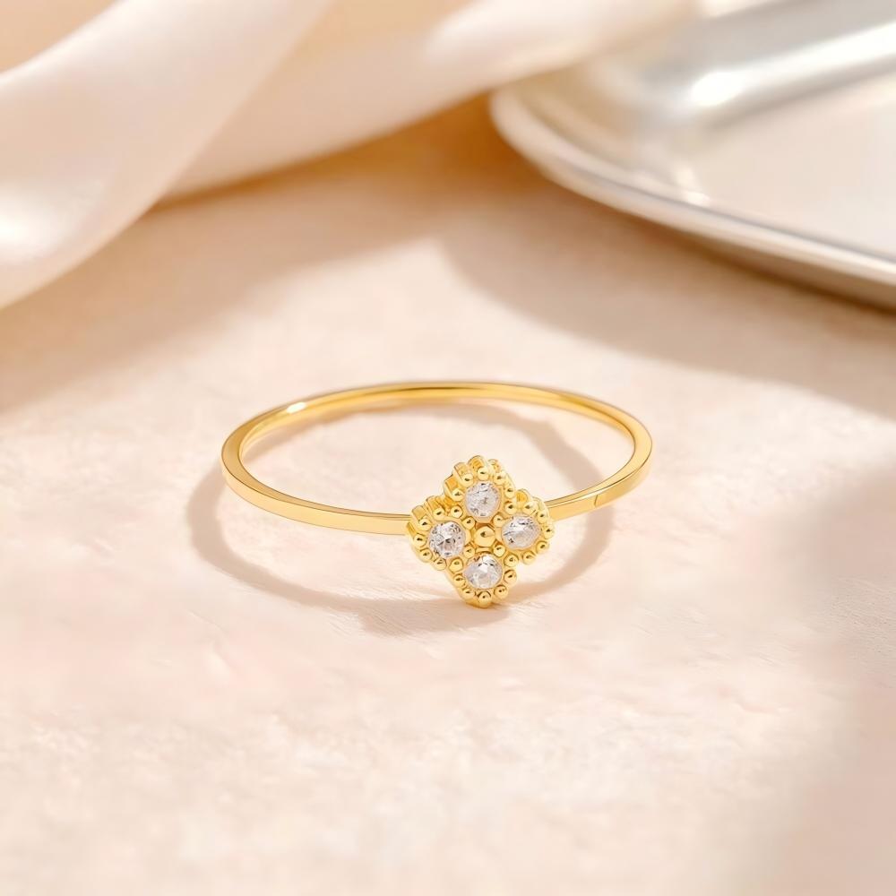 Lüks Titanyum Çelik Dörtyaprağı Yonca Taşlı Kadın Yüzüğü İnstatrend Solmayan Çiçek Moda Elmas Yüzük Knuckle Tail Yüzüğü