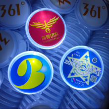 发光胸章led发光胸牌圆形5cm亚克力发光胸针节日促销品广告徽章