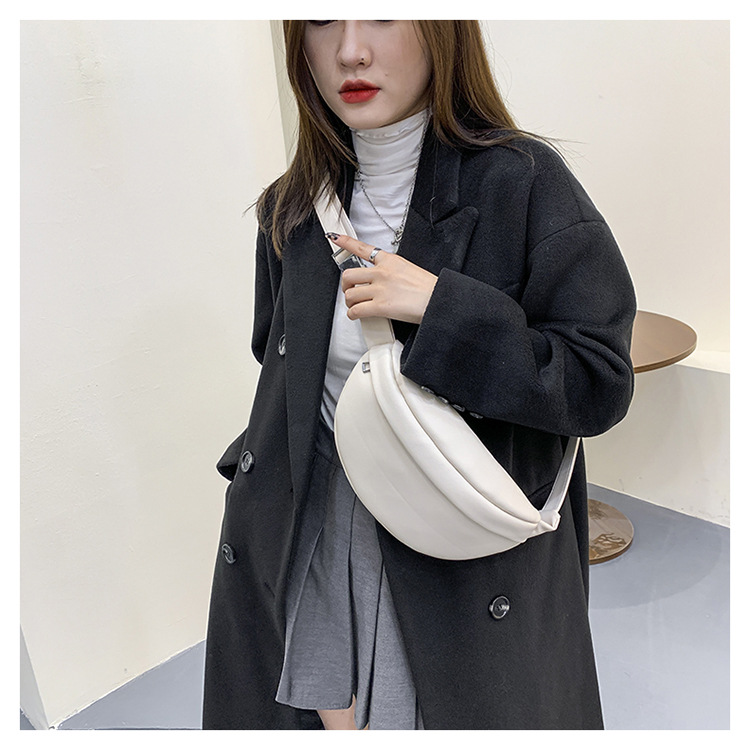 winter 2021 new trendy fashion broadband messenger chest bag waist bagpicture3