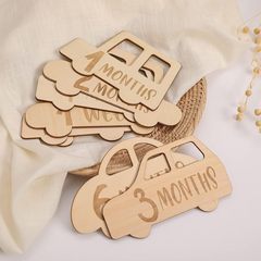 Cross-border baby monthly milestone card wooden milestone car nameplate baby gift photo prop