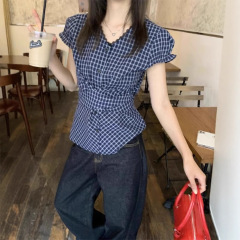 藏蓝色高级感复古格子短袖衬衫女2025夏季小众蕾丝边收腰显瘦上衣
