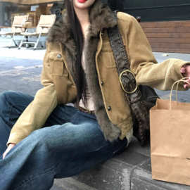 欧货红人馆灯芯绒外套女冬2025新款今年流行爆款巨好看的夹棉上衣