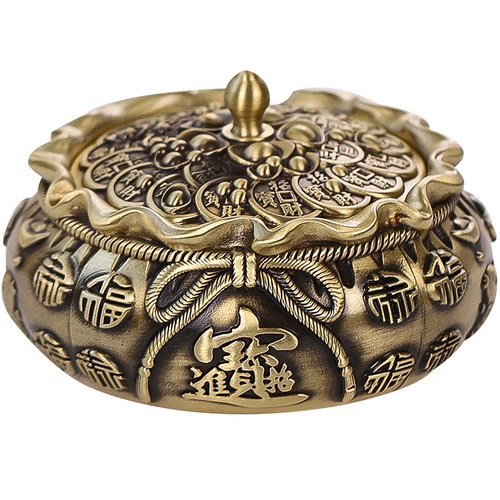 Manufacturer wholesale brass carp blessing ashtray copper ashtray with lid ashtray relief gift ornaments