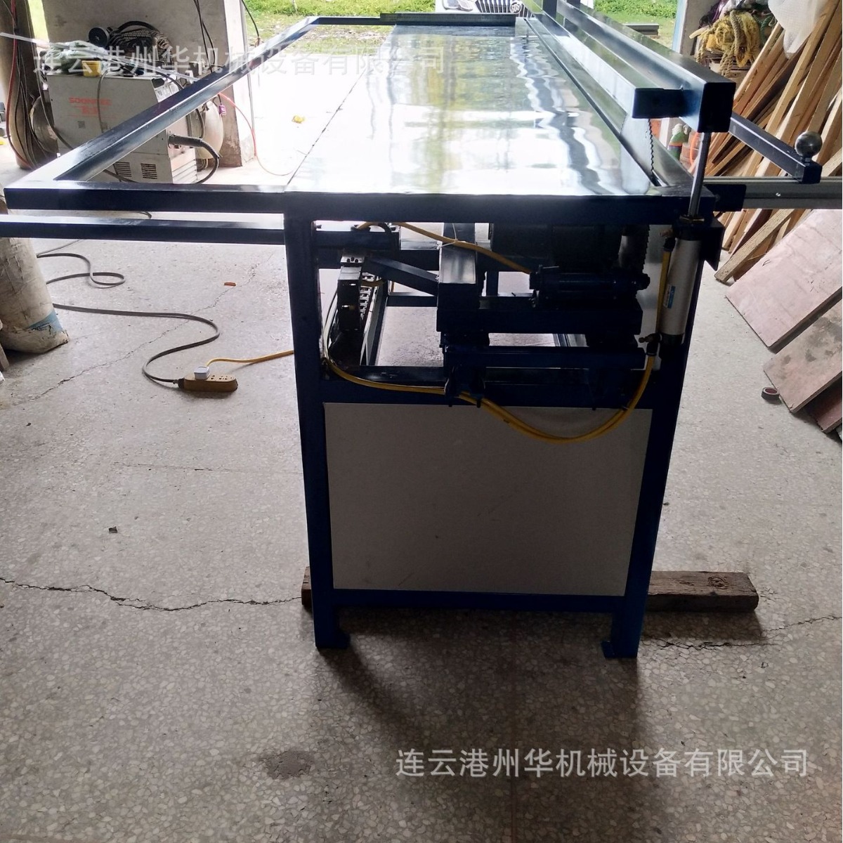 厂家供应 PVC亚克力ABS板材裁板机 发光字广告灯 PVC裁板机