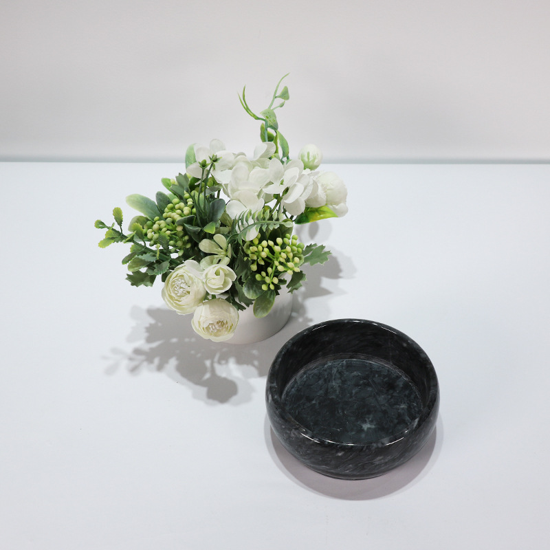 ���ƺ�ɫ����ʯ��ԼС���̼������ν�ָչʾ���ɿ�������