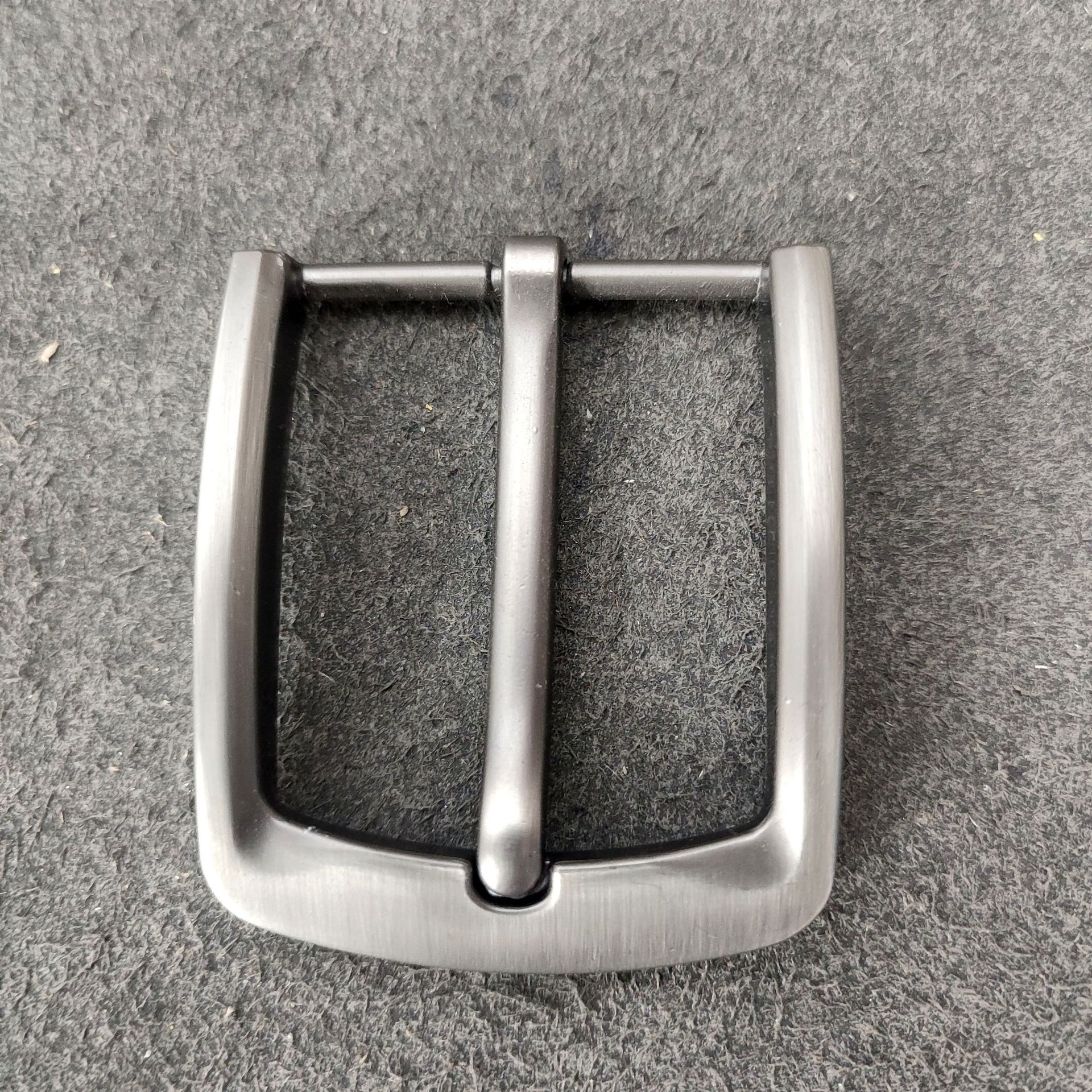 Men's pin belt buckle head trousers belt head high-end pin buckle laser alloy buckle manufacturer wholesale dropshipping