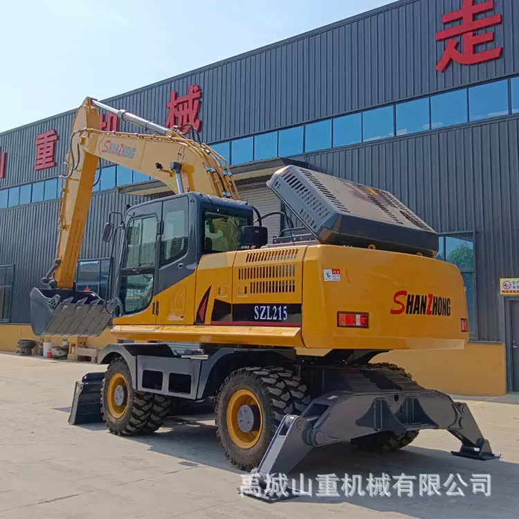21吨山重液压挖掘机 215型多用途挖掘机 驾驶室空间大 挖掘范围广